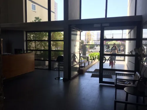 Cómodo Estudio A Pasos Metro Departamental