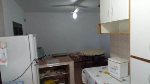 Imagem 10 de 14 de Ótima Casa No Jardim Palmeiras Possui Edícula E Garagem
