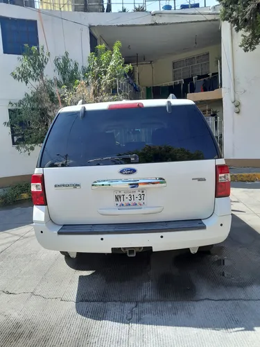 Ford Expedition 5.4 xlt v8 piel 4x2