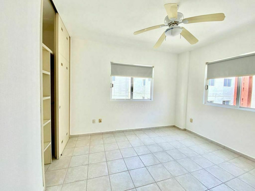 Excelente Departamento En Venta En Cancún, Ubicado En Palma