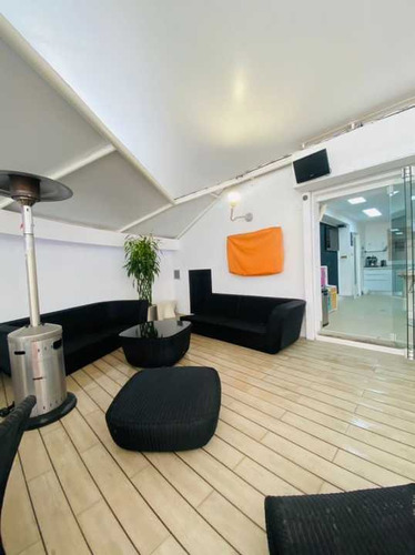 Imagen 6 de 13 de Vendo/alquilo 438m2 4h/4b/4p Los Campitos 8947