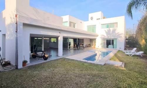 Oportunidad - Casa Valle Escondido - Los Sueños - 600 M2 Terr/ 400 Cub