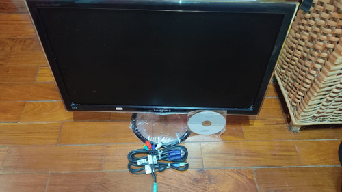 Monitor Samsung 24 T24a550 - Calidad Y Rendimiento Superior Negro (Usado)