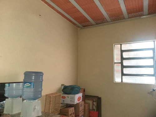 Casa Espaçosa Com 2 Quartos E Uma Vaga