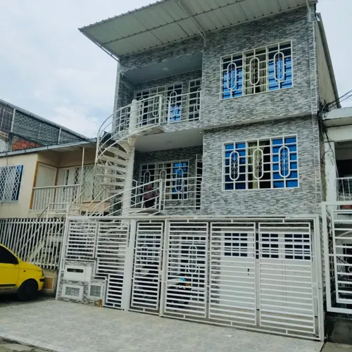Casa En Venta En Mariano Ramos. Cod V8014712