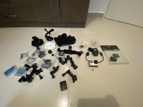 Gopro Hero 4 Silver + Cartão + Controle Remoto + Acessórios