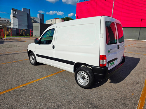 Peugeot Partner Furgon 1.6 800kg Flex 5p