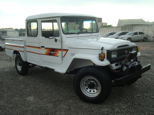 Toyota Bandeirante 3.7 Cab. Dupla 2p