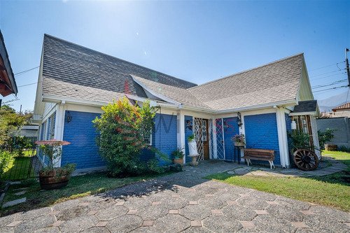 Casa En Venta En La Reina