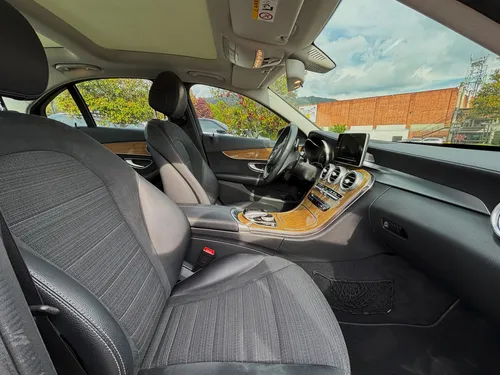 Mercedes-Benz C200 2.0 Exclusive