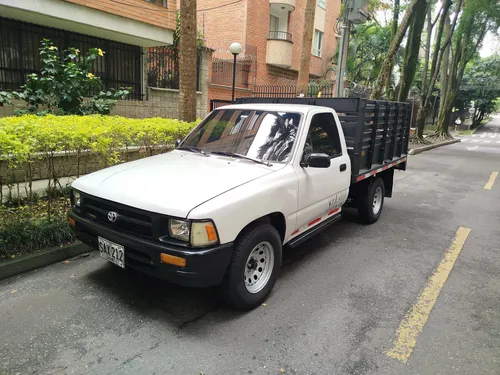 Toyota Hilux Estacas 4x2