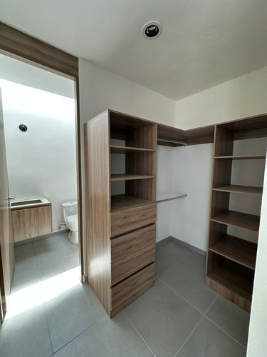 Estrena En Juriquilla San Isidro, Gran Ubicación, Hermosa, 3 Recámaras, Estudio