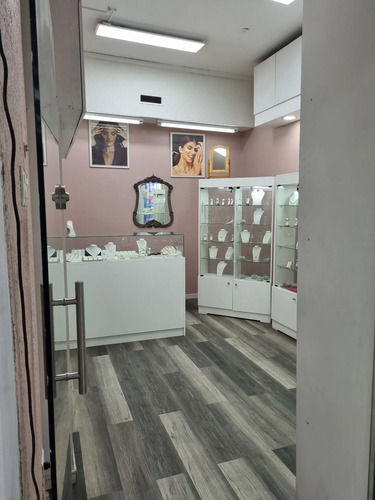 Derecho De Llaves Ideal Para Perfumeria O Venta De Figuras
