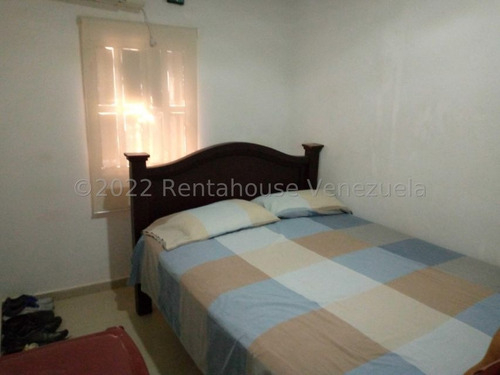Imagen 9 de 13 de Cómodo Townhouse En Venta En Puerta Maraven. Punto Fijo 23-2602 04146954944