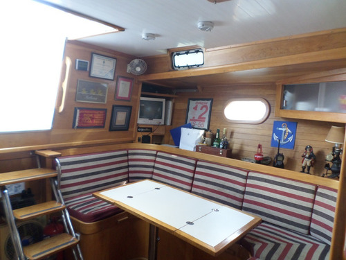Imagen 5 de 8 de Velero Acero One Of