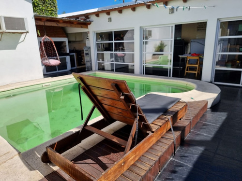 Vendo Increíble Casa En Esquina Corrientes!!!!