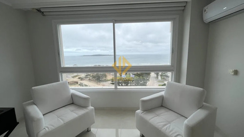 Uno De Los Mejores Edificios De La Playa Mansa