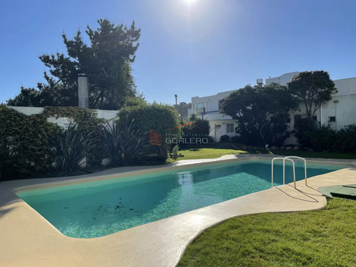 Apartamento De 3 Dormitorios En Alquiler De Temporada En La Barra