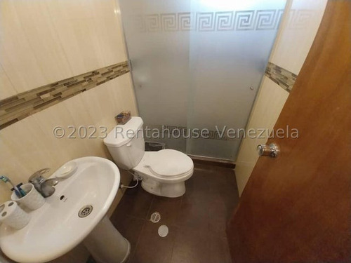 Imagen 18 de 30 de Townhouse En Venta En Tazajal Con Acabados Modernos Y Cocina Empotrada Patio Y Áreas Comunes Para El Disfrute Familiar En Zona Privilegiada De Naguanagua Ymp