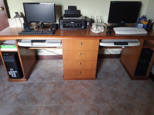 Imagen 3 de 7 de Estación De Trabajo Para Dos Computadoras