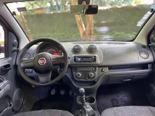 Fiat Uno Vivace/rua