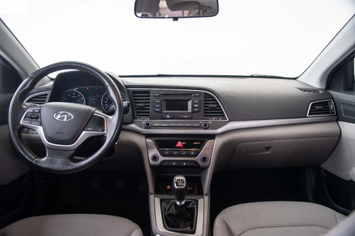 Hyundai New Elantra Gls Mt 1.6 2017