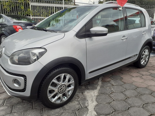 Imagen 1 de 14 de Volkswagen Up! Cross Up 2016