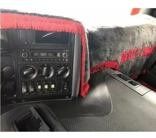 Scania P310 4x2 Na Carreta Graneleira