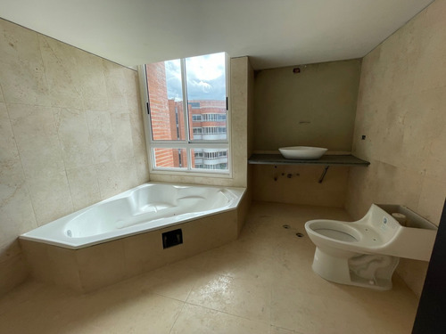 Imagen 10 de 10 de Vendo Ph 318 M2 + 318 M2 De Terraza En Urb. Mirador De Los Campitos