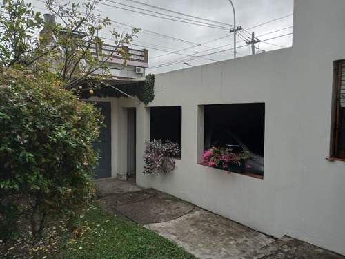 Imagen 2 de 17 de Casa En Venta En Lanús Oeste