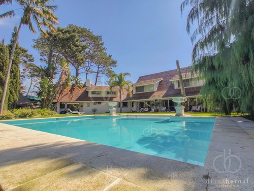 Imagen 2 de 30 de Casa En Venta El Playa Mansa, Punta Del Este