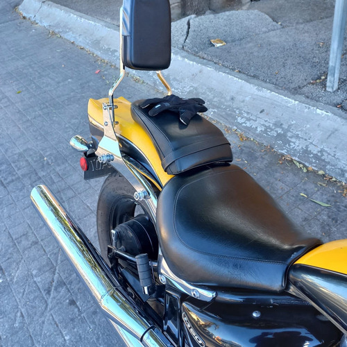 Suzuki Boulevard M50