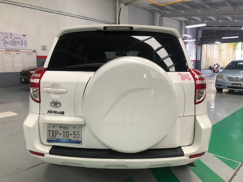 Imagen 4 de 14 de Toyota Rav-4 2012 Base