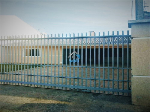 Imagem 3 de 29 de Se Você Está Procurando Um Sobrado No Afonso Pena, Com 3 Quartos, 4 Vagas De Garagem, Churrasqueira, Com Ótima Localização E De Frente Para A Rua, Então Você Acaba De Encontrar Sua - Ca01658 - 701286