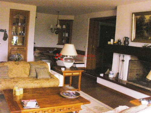 Casa En Golf, 4 Dormitorios *- Ref: 1064