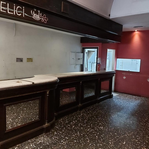 Imagen 5 de 20 de Alquiler, Local Plaza San Martín, 247 M2 Ideal Gastronomia.