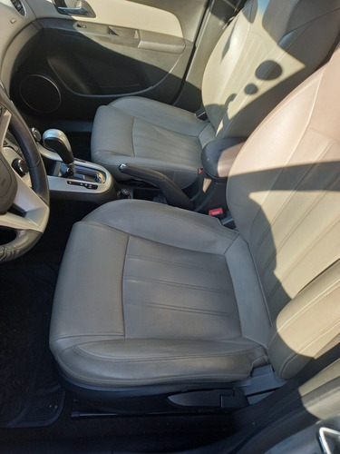 Imagen 8 de 11 de Chevrolet Cruze Ls Full 1.8 At Ls Full