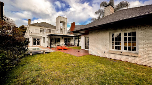 Venta Chalet Estilo | Barrio Los Troncos | Mar Del Plata