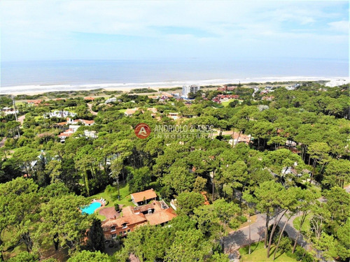 Oportunidad En Zona Golf De Punta Del Este- Ref: 6795
