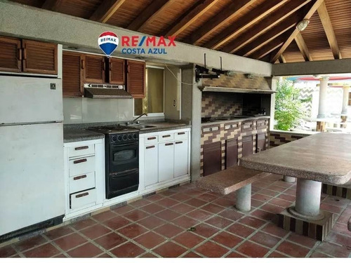 Imagen 11 de 13 de Se Vende Casa En Avenida Principal De Ciudad Flamingo, Chichiriviche