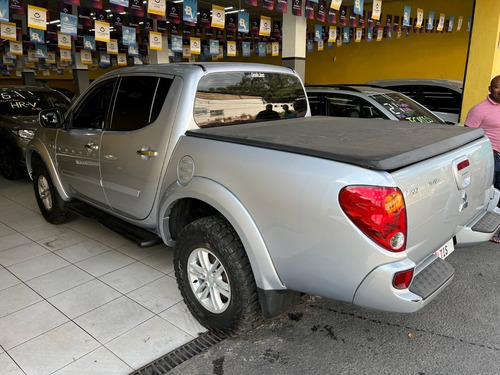 Imagem 6 de 11 de Mitsubishi L200 2015 3.2 Triton Hpe Cab. Dupla 4x4 Aut. 4p