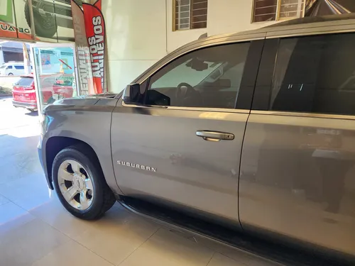 Chevrolet Suburban 5.4 Lt Piel Cubo At
