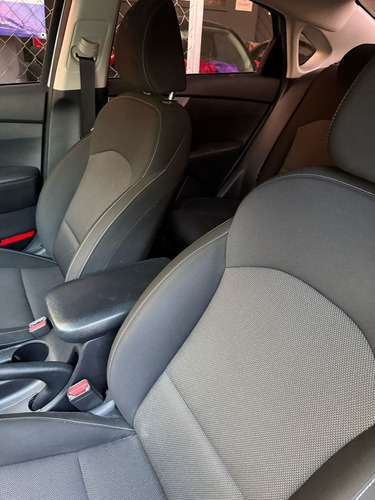 Kia Forte 2.0 Lx At