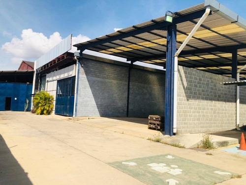 Imagen 8 de 18 de Iris Hernandez. Vende Galpon Industrial (3800/3315). Zona I La Floresta. Guacara. Codigo 141386. ( Solo Para Clientes )