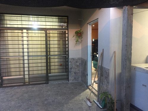Imagen 4 de 11 de Casa Americana Con Dos Dormitorios
