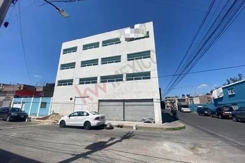 Renta De Tercer Piso En Edificio Con Uso Comercial Cerca De Periférico | MercadoLibre