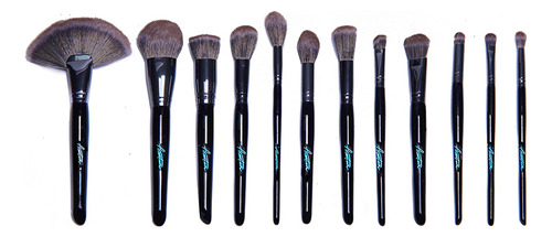 Set De 24 Brochas Profesionales Negras Smokey Luxe Arantza Color Negro