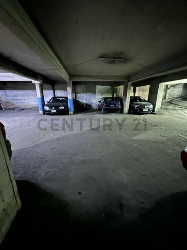 Cochera En Venta La Plata