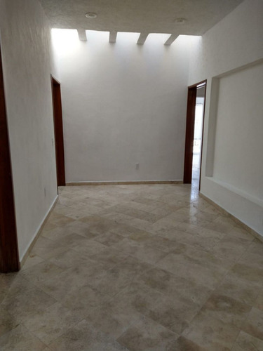 Casa Para Oficinas En Venta En La Col. Las Palmas, Cuernavaca Morelos