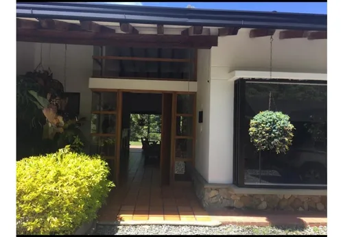 Encantadora Finca En Venta Llanogrande